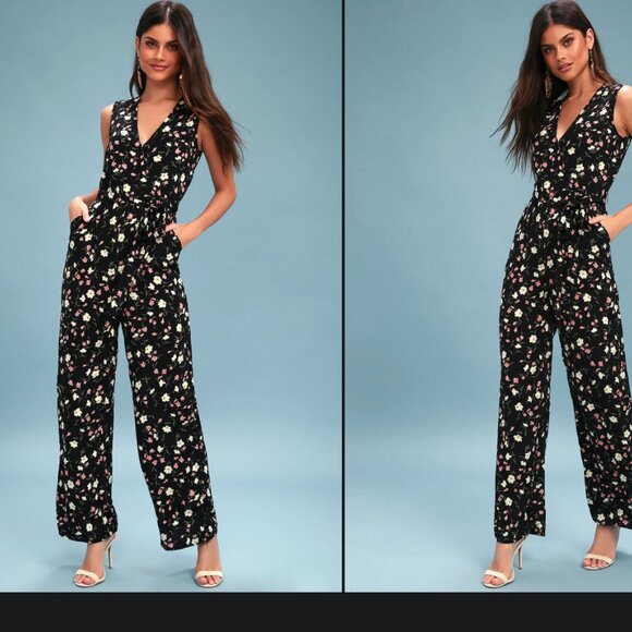 Lulus Jumpsuit Size Small Black Floral Print Wide-Leg Robertson Loose Chic NWT - Picture 1 of 16